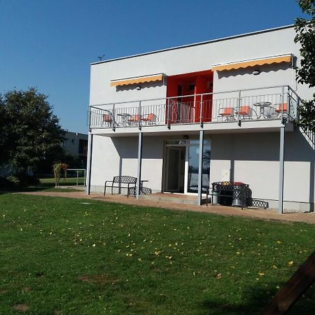 Vila Moravia Pasohlavky Bagian luar foto
